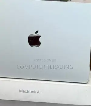 New Laptop Apple MacBook Air 16GB Apple M4 SSD 256GB
