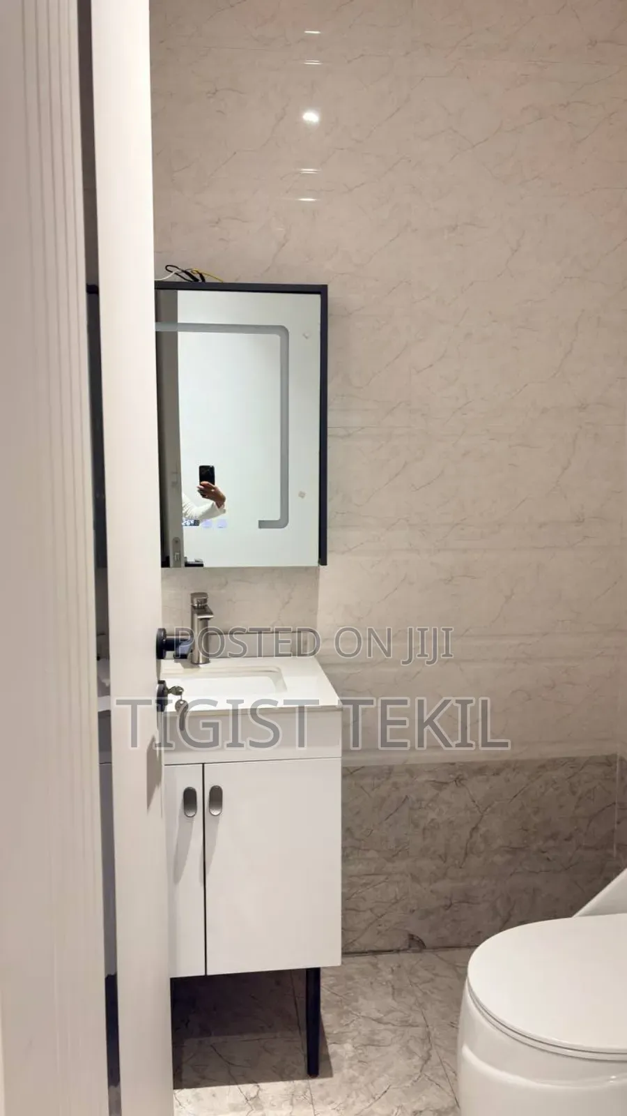 Furnished 3bdrm Apartment in Dena, Bole for sale