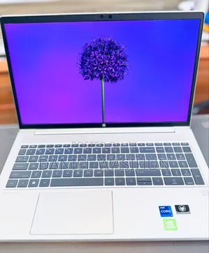 New Laptop HP ProBook 450 G9 16GB Intel Core i7 SSD 512GB