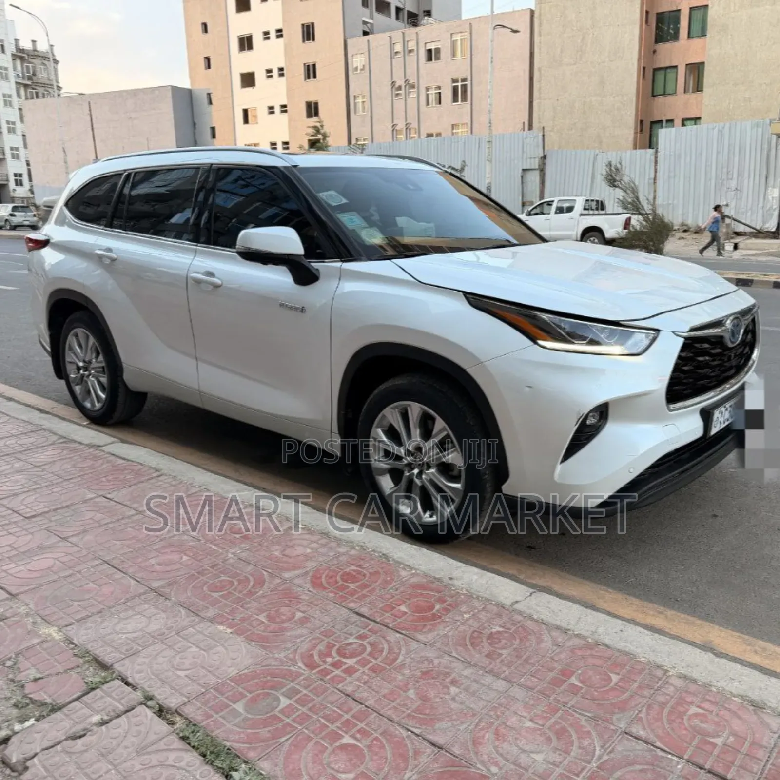 Toyota Highlander Hybrid 2024 White