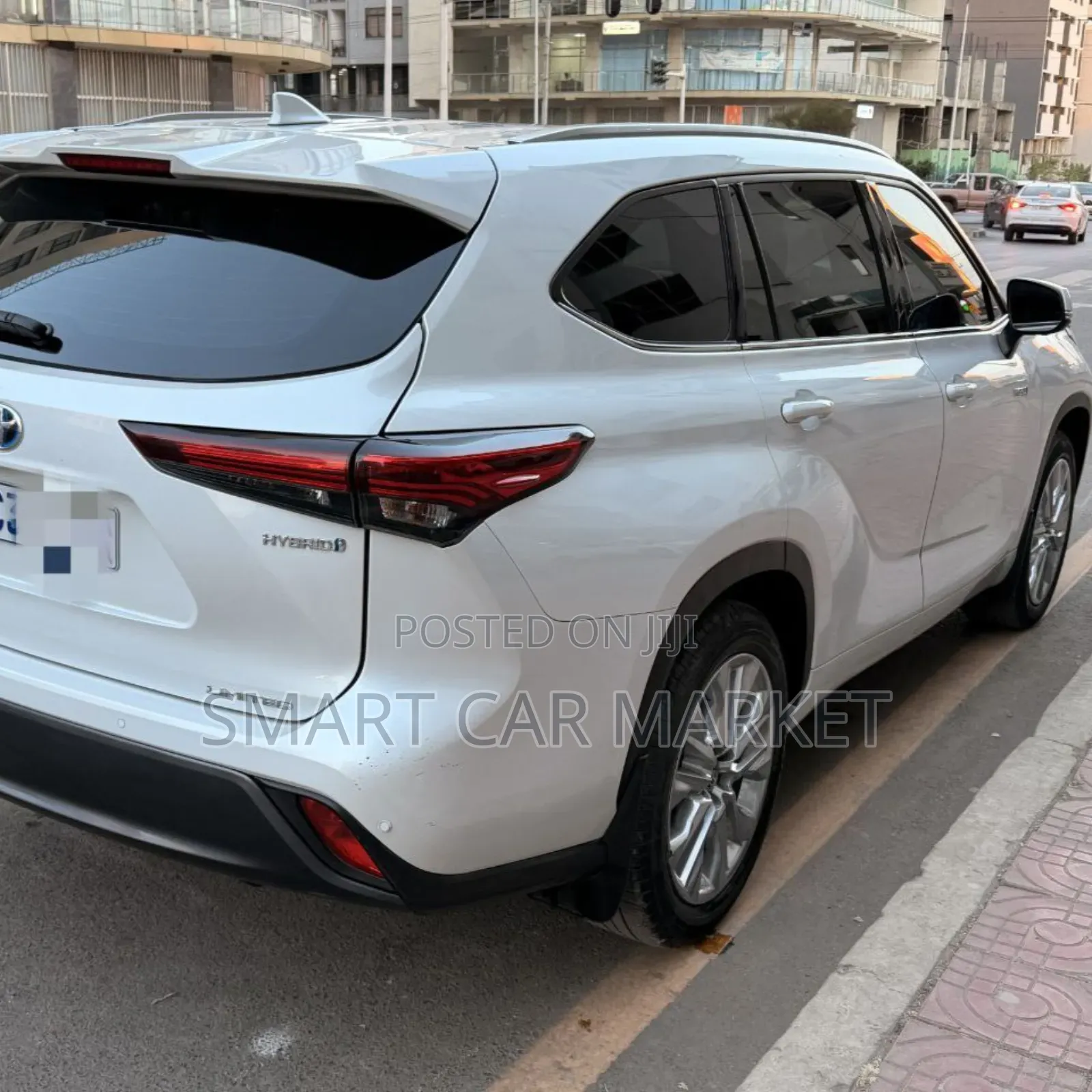 Toyota Highlander Hybrid 2024 White