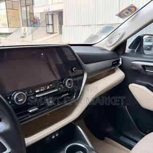 Toyota Highlander Hybrid 2024 White