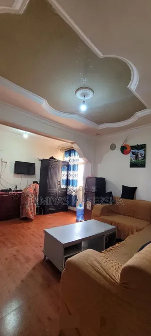 Furnished 2bdrm Condo in Yeka for sale