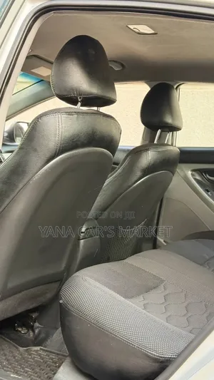 Hyundai Elantra 2014 Silver