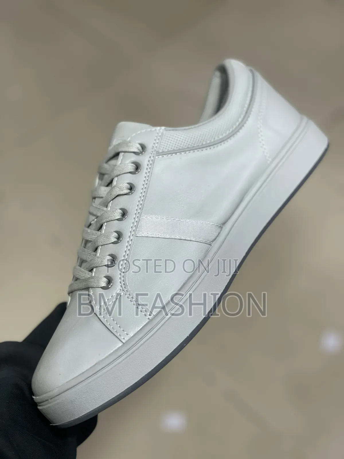 Lacoste Tennis Style Low-Top Sneakers (Casual Looks)