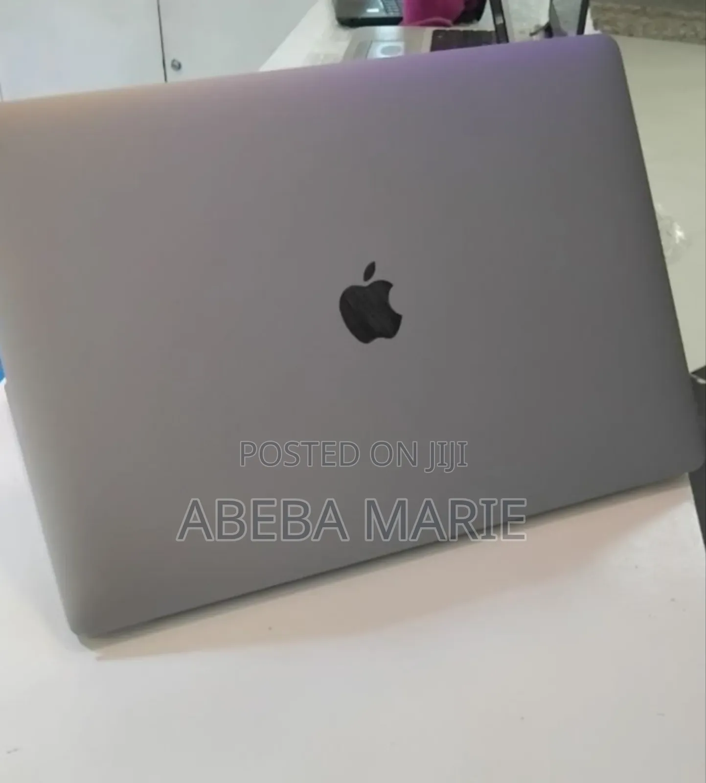 New Laptop Apple MacBook Pro 2017 16GB Intel Core i7 SSD 512GB