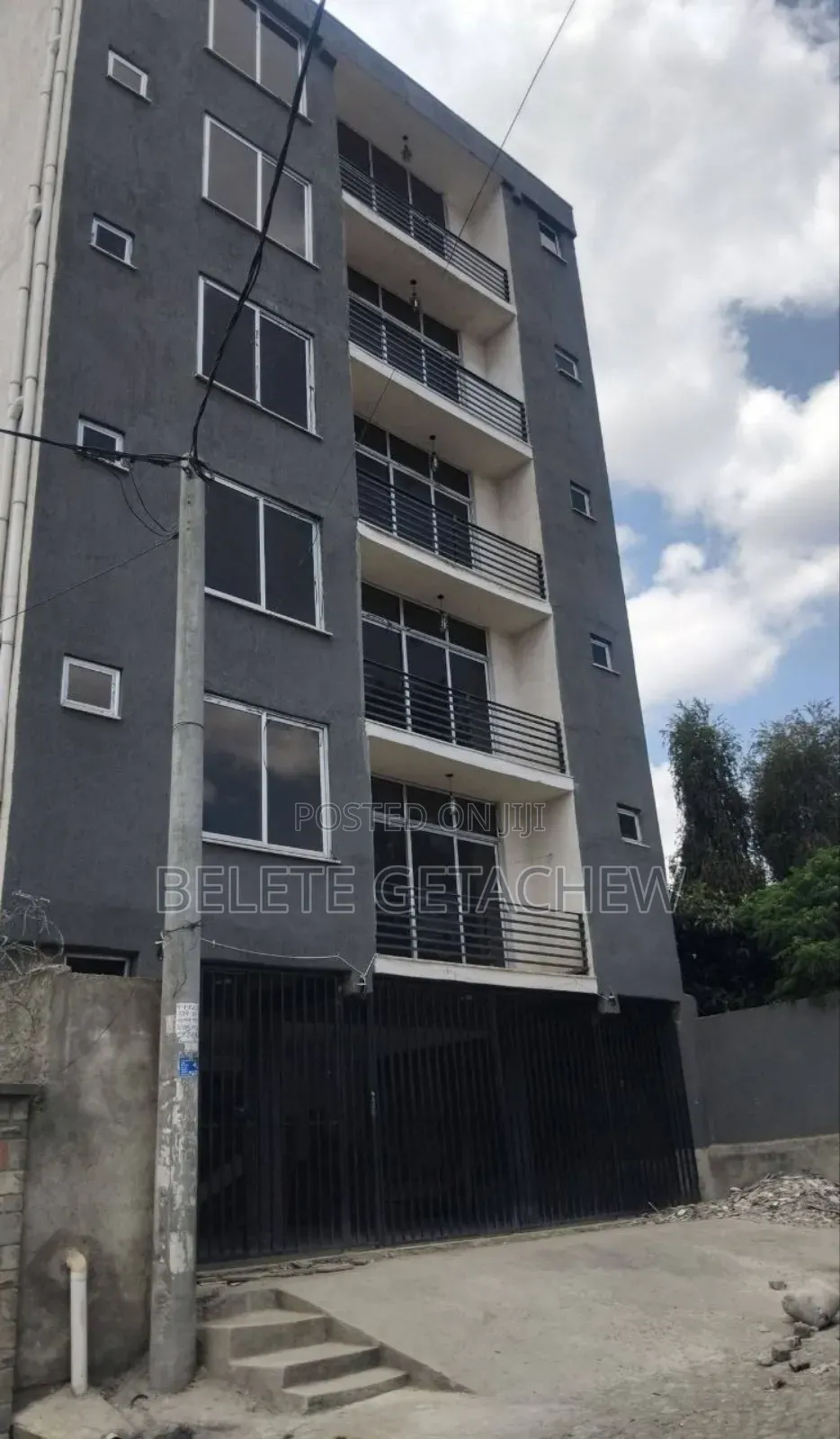Wossen, G+5 Apartment Building for Sale 240sqm