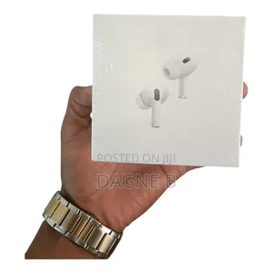 Apple Airpods Pro (2nd Generation) With a Magsafe Charging Case