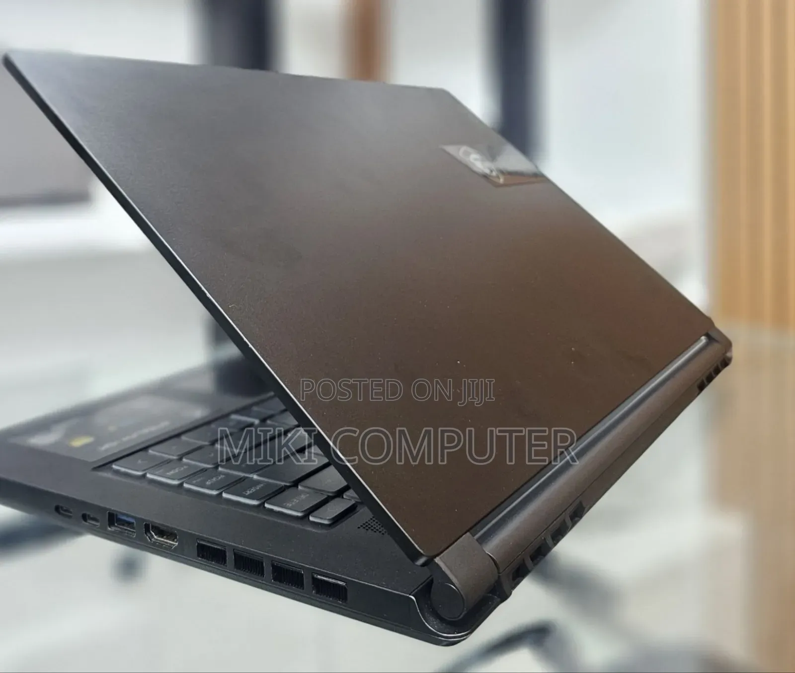 New Laptop MSI Stealth 16 AI Studio 16GB Intel Core i7 SSD 512GB