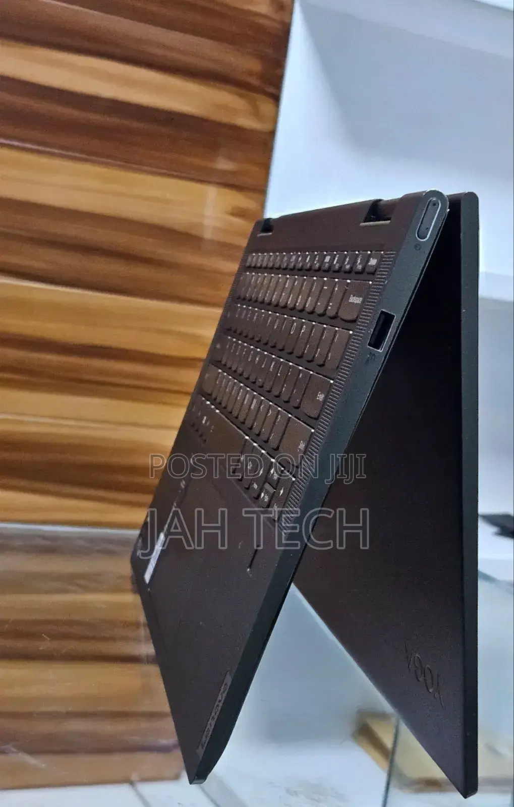 New Laptop Lenovo Yoga 7i 16GB Intel Core i5 SSD 512GB