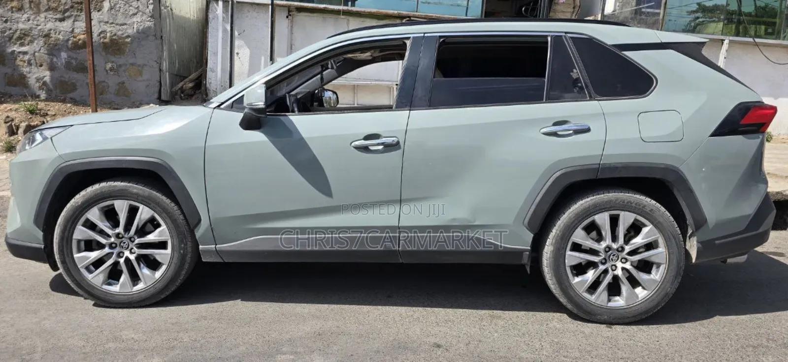 Toyota RAV4 Limited AWD 2020 Gray