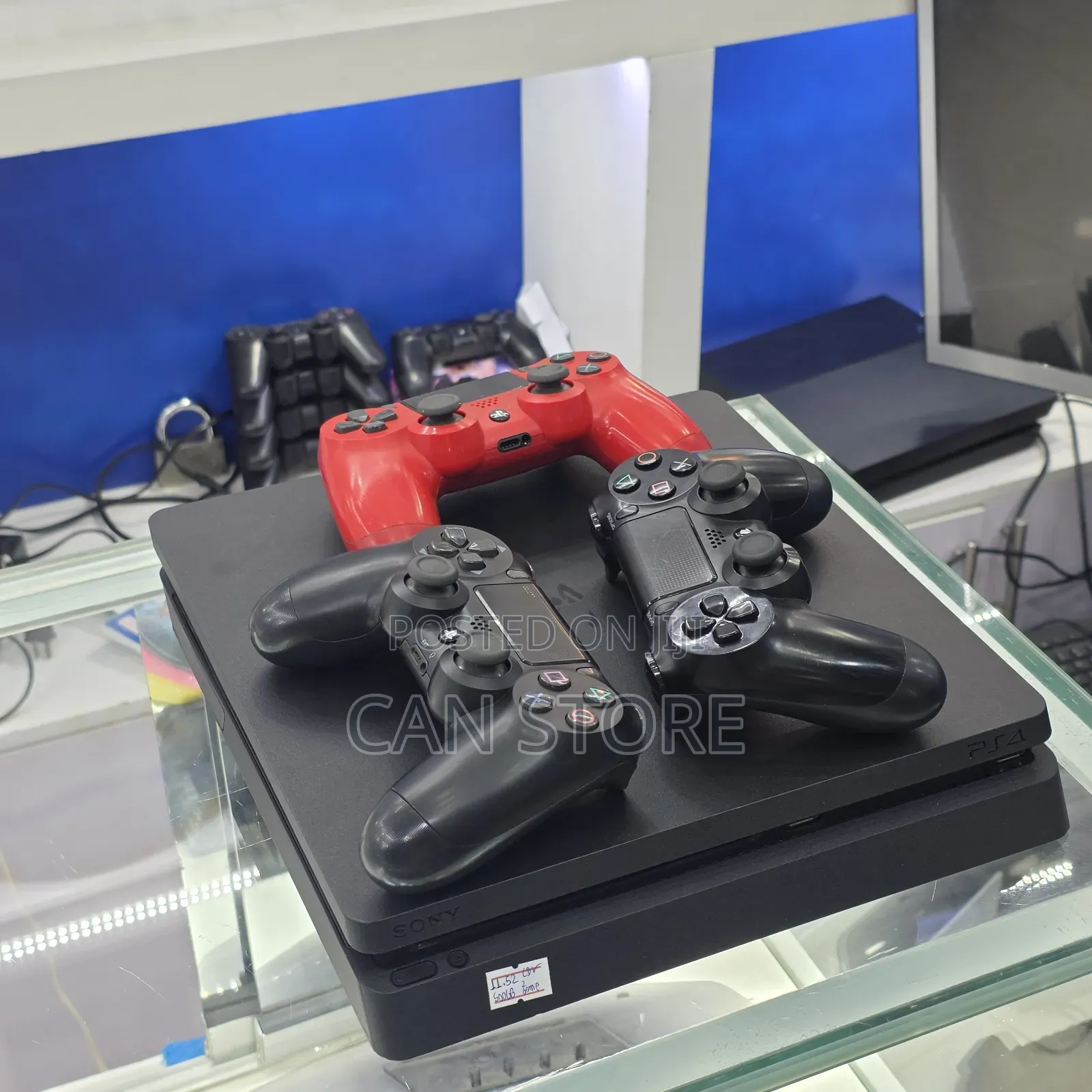 Playstation 4 በቦሌ ሱቃችን ብዛት ገብቶል