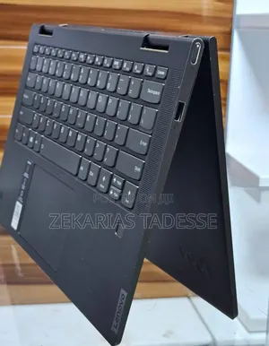 New Laptop Lenovo Yoga 7i 12GB Intel Core i5 SSD 512GB