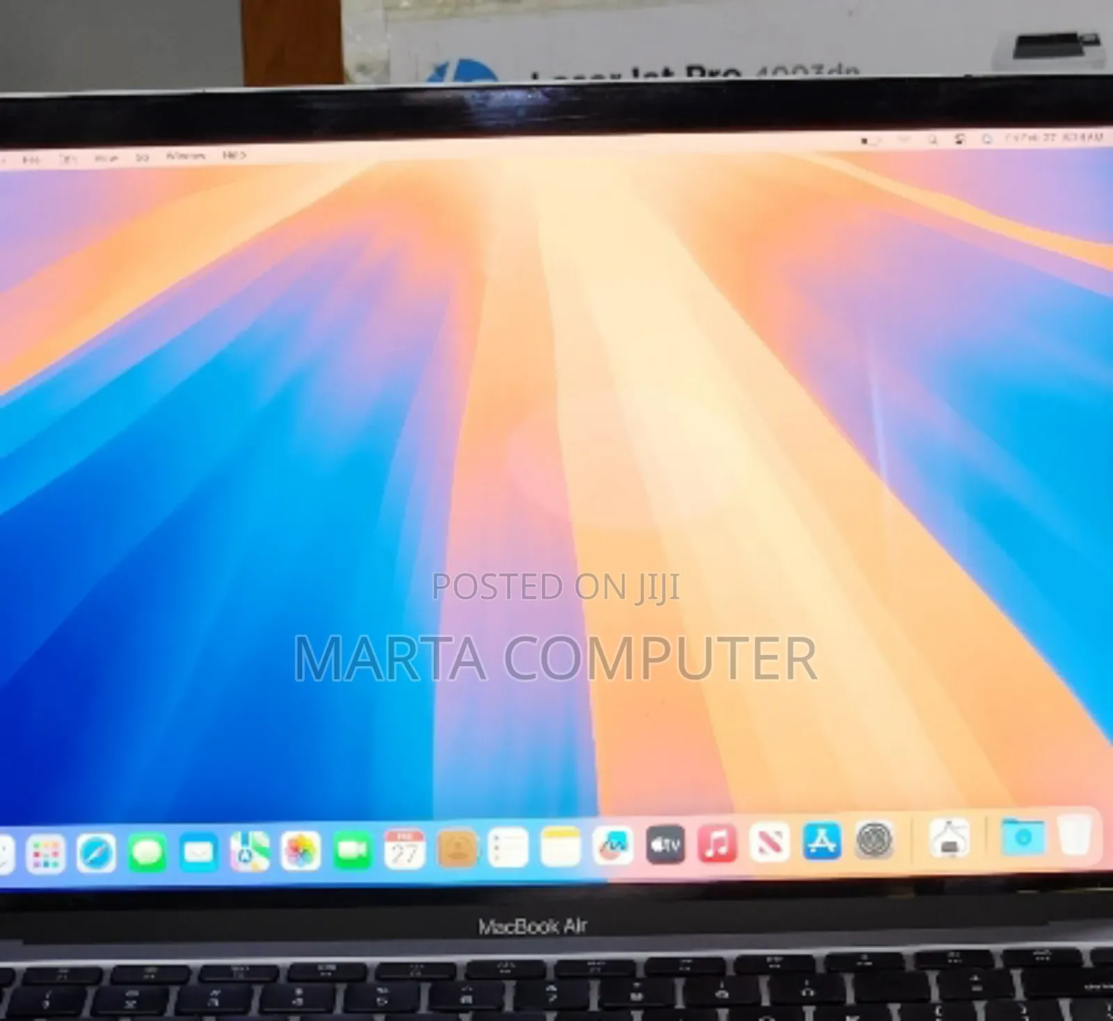 New Laptop Apple MacBook Air 2020 M1 8GB Intel Core i3 SSD 256GB