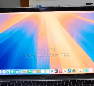 New Laptop Apple MacBook Air 2020 M1 8GB Intel Core i3 SSD 256GB