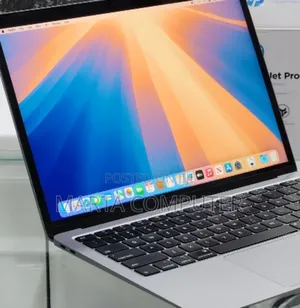 New Laptop Apple MacBook Air 2020 M1 8GB Intel Core i3 SSD 256GB