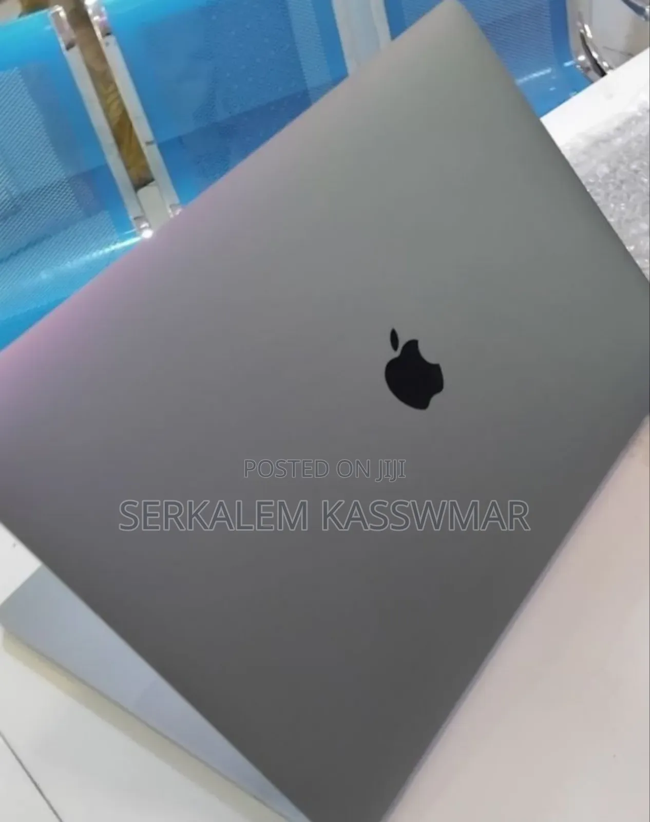 New Laptop Apple MacBook Pro 2017 16GB Intel Core i7 SSD 512GB