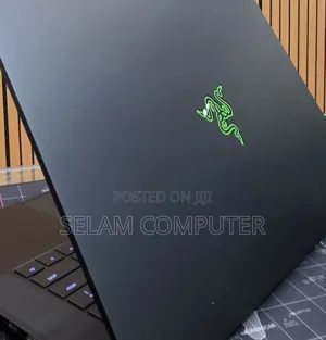 New Laptop Razer Blade 16GB Intel Core i7 SSD 512GB