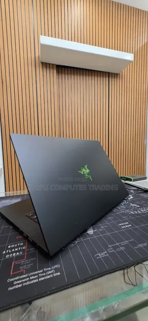 New Laptop Razer Blade 16GB Intel Core i7 SSD 512GB