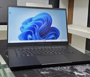 New Laptop Razer Blade 16GB Intel Core i7 SSD 512GB