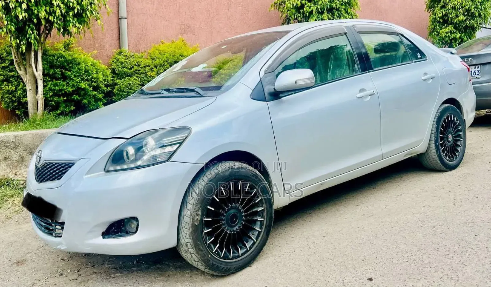 Toyota Belta 2010 Silver