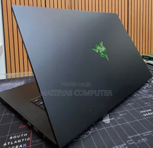 New Laptop Razer Blade 16GB Intel Core i7 SSD 512GB