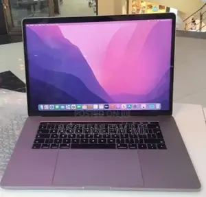 New Laptop Apple MacBook Pro 2017 16GB Intel Core i7 SSD 512GB