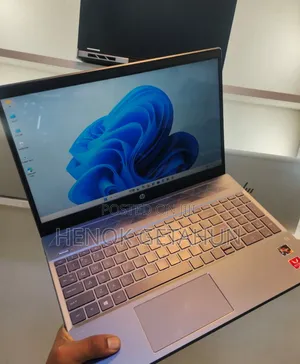 New Laptop HP Pavilion 15 8GB AMD Ryzen 5 SSD 512GB