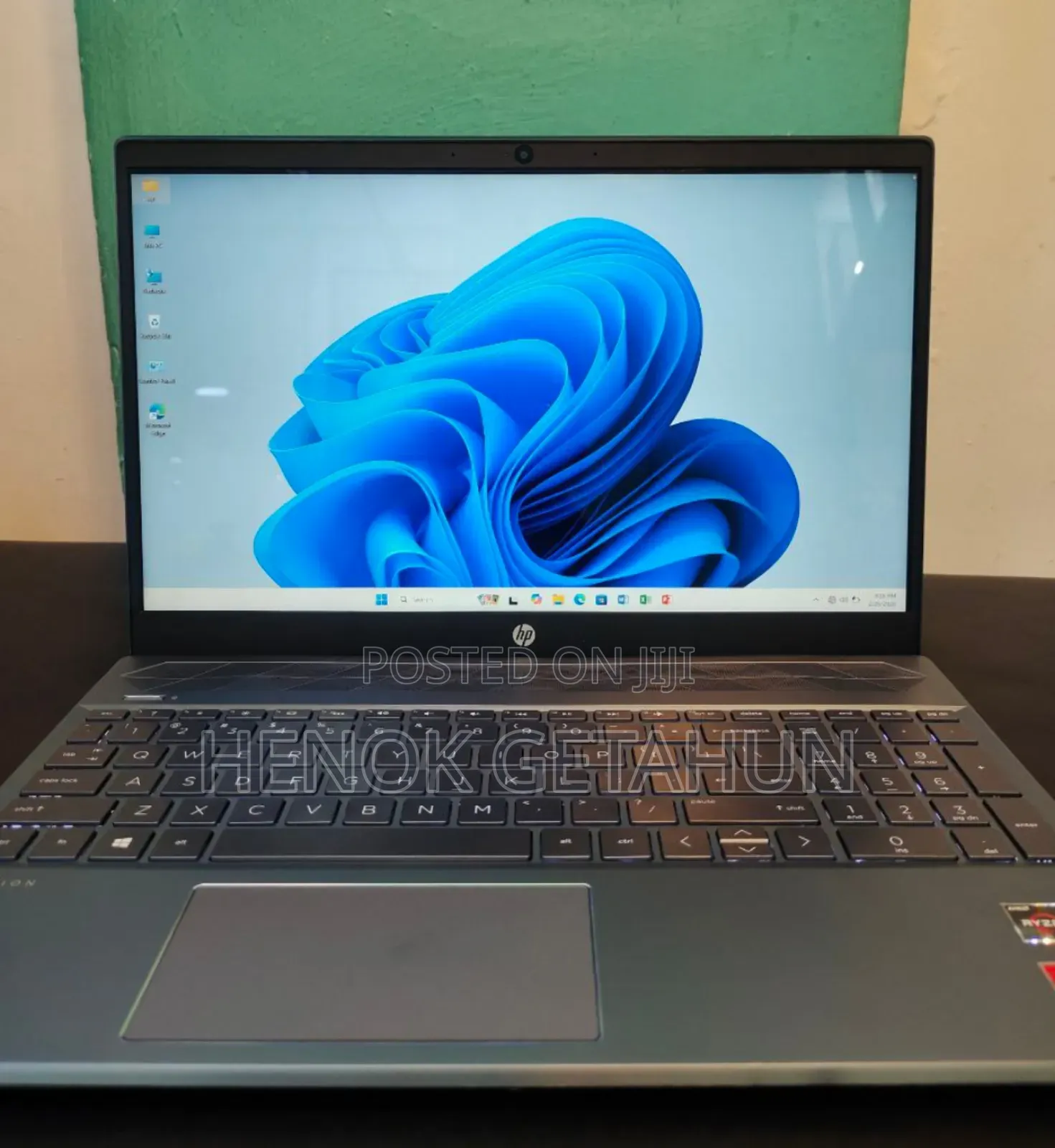 New Laptop HP Pavilion 15 8GB AMD Ryzen 5 SSD 512GB