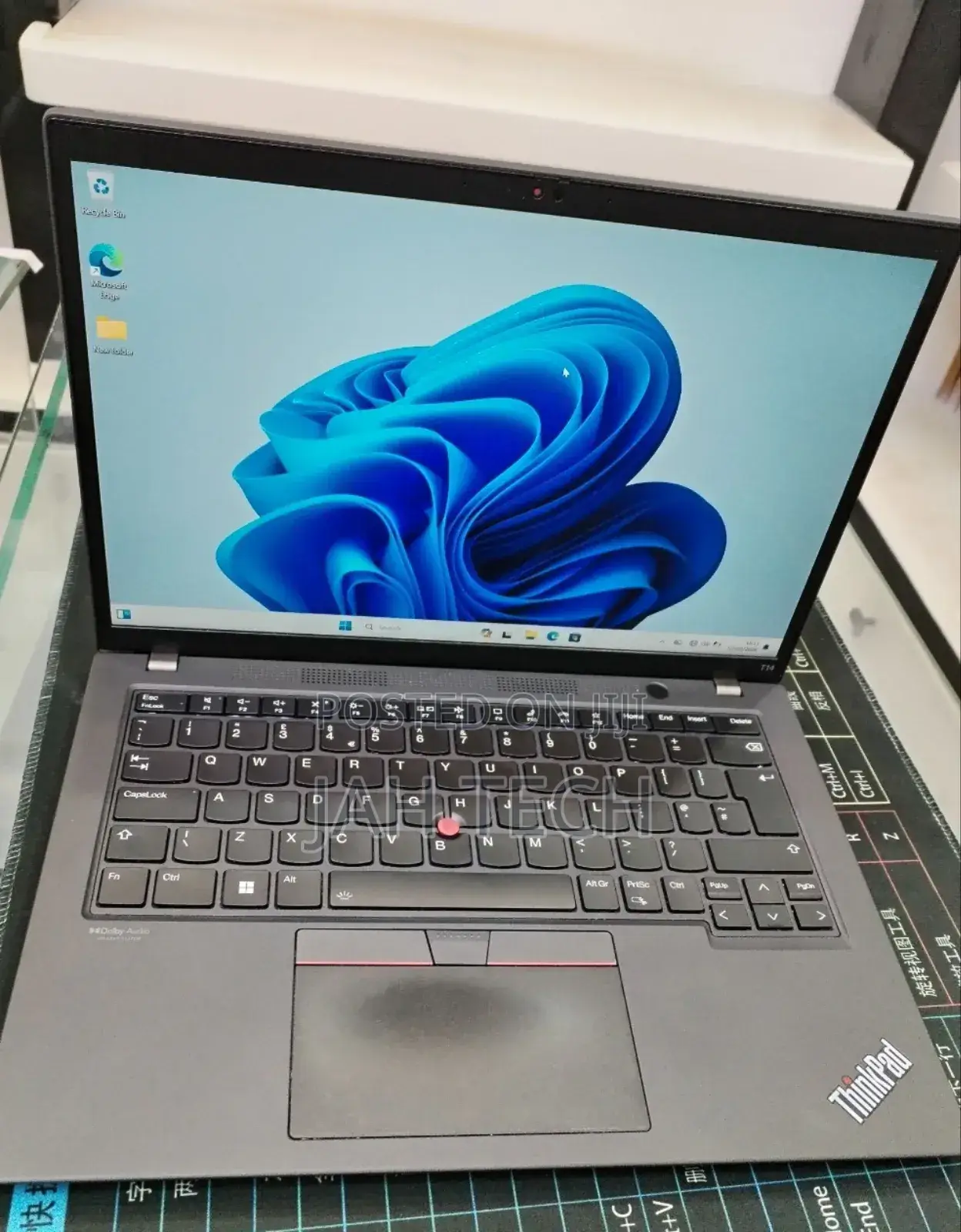 New Laptop Lenovo ThinkPad T14 16GB Intel Core i7 SSD 512GB