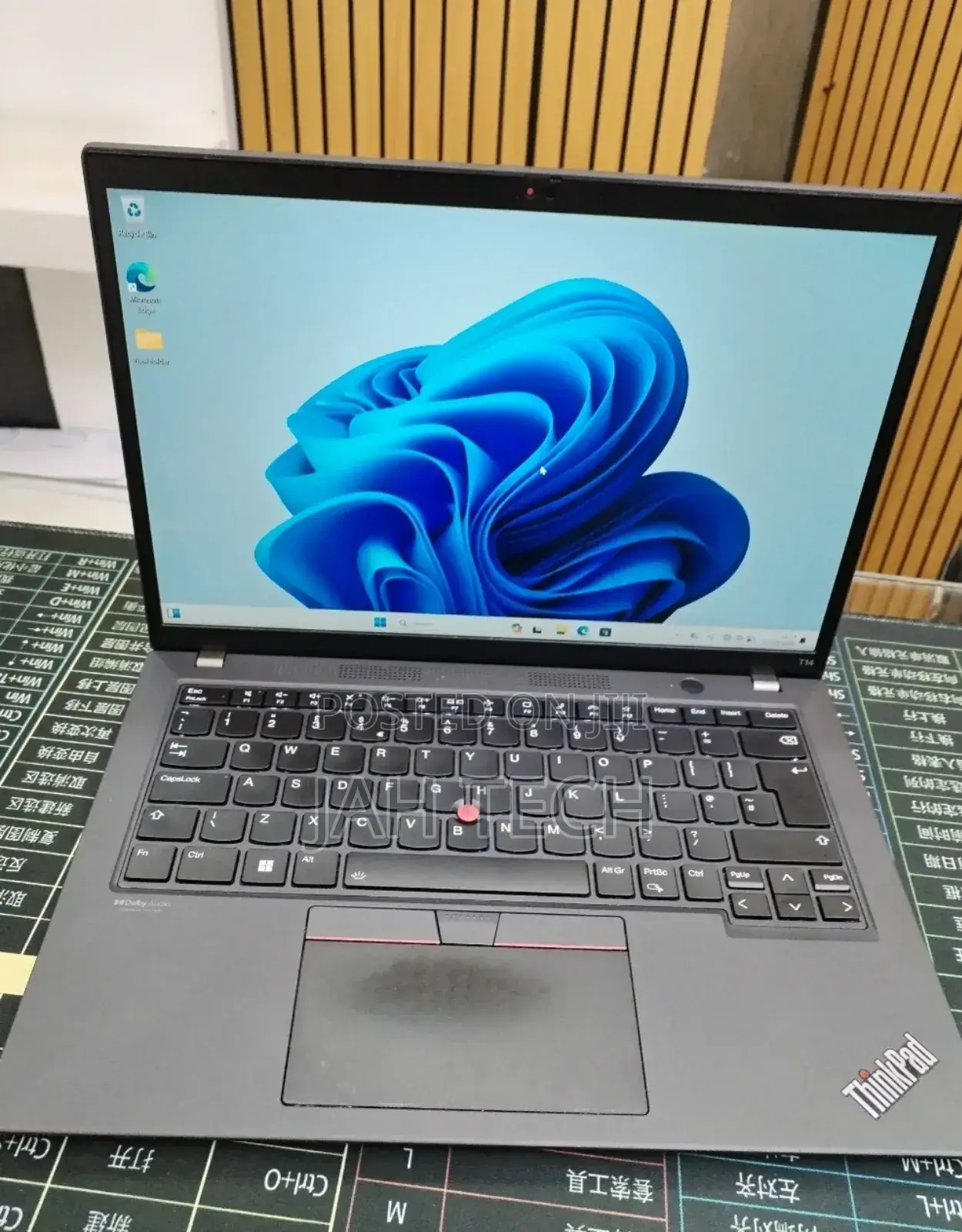 New Laptop Lenovo ThinkPad T14 16GB Intel Core i7 SSD 512GB