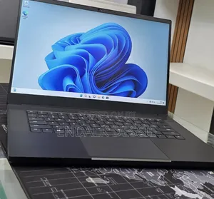 New Laptop Razer Blade 16GB Intel Core i7 SSD 512GB