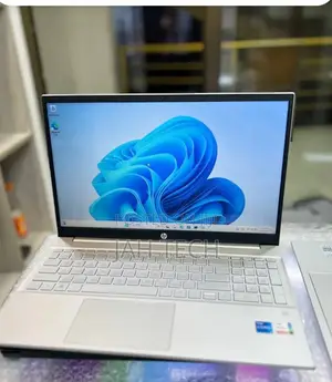 New Laptop HP Pavilion 15 8GB Intel Core i5 SSD 512GB