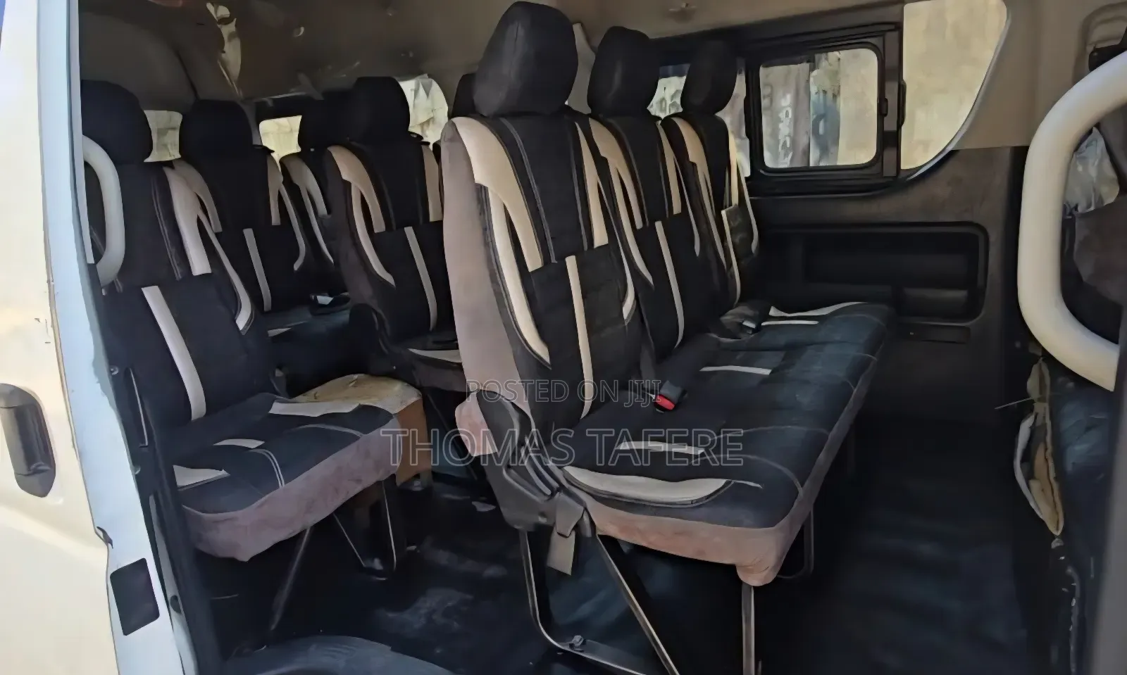 Toyota HiAce 2016