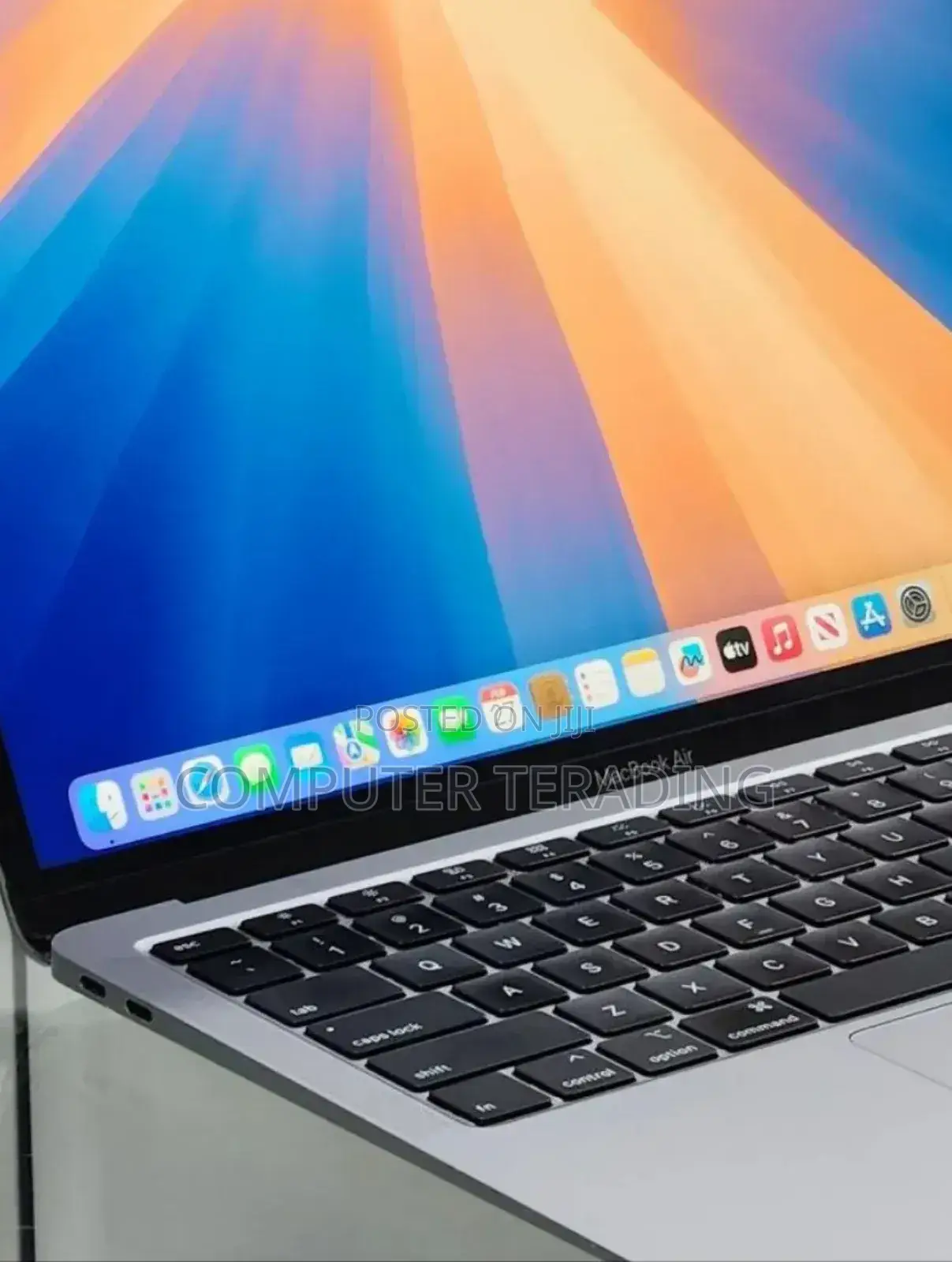 New Laptop Apple MacBook Air 8GB Intel Core i3 SSD 256GB