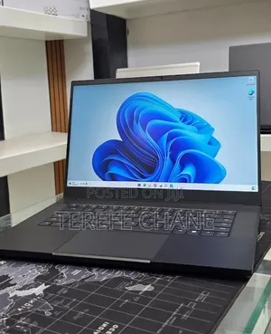 New Laptop Razer Blade 16GB Intel Core i7 SSD 512GB