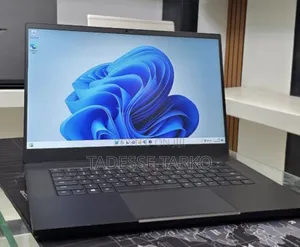New Laptop Razer Blade 16GB Intel Core i7 SSD 512GB