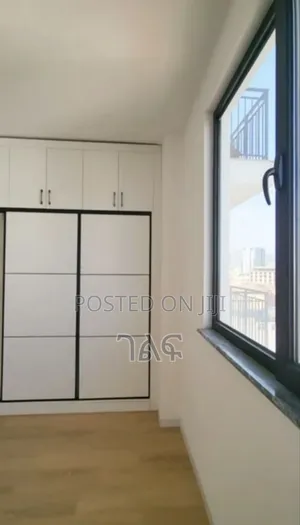 3bdrm Apartment in ቦሌ ቡልቡላ 93 ማዞሪያ ላይ
, Bole for sale