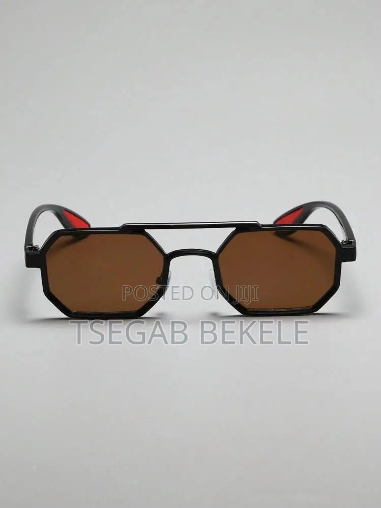 Unisex Metal Geometric Glasses – Stylish Summer Casual Travel Shades.