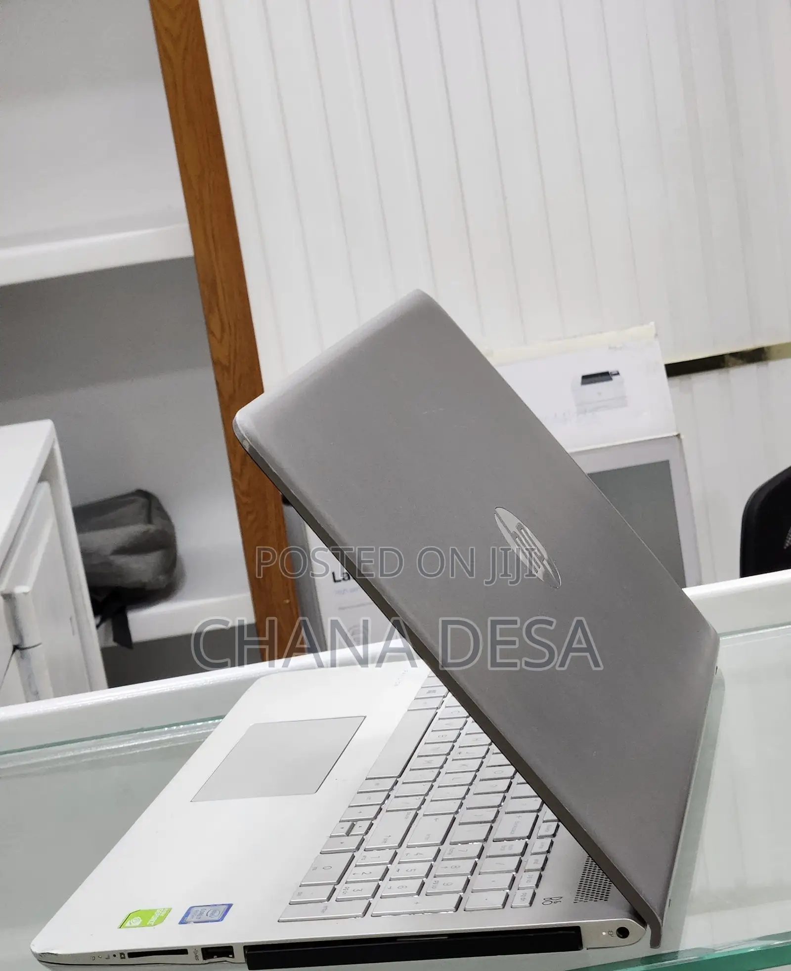 New Laptop HP Pavilion 15 8GB Intel Core i7 SSD 512GB