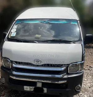 Toyota Grand HiAce 2008 White