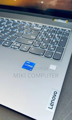 New Laptop Lenovo Yoga 7i 16GB Intel Core i7 SSD 512GB