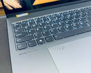 New Laptop Lenovo Yoga 7i 16GB Intel Core i7 SSD 512GB