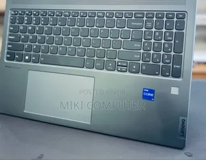 New Laptop Lenovo Yoga 7i 16GB Intel Core i7 SSD 512GB