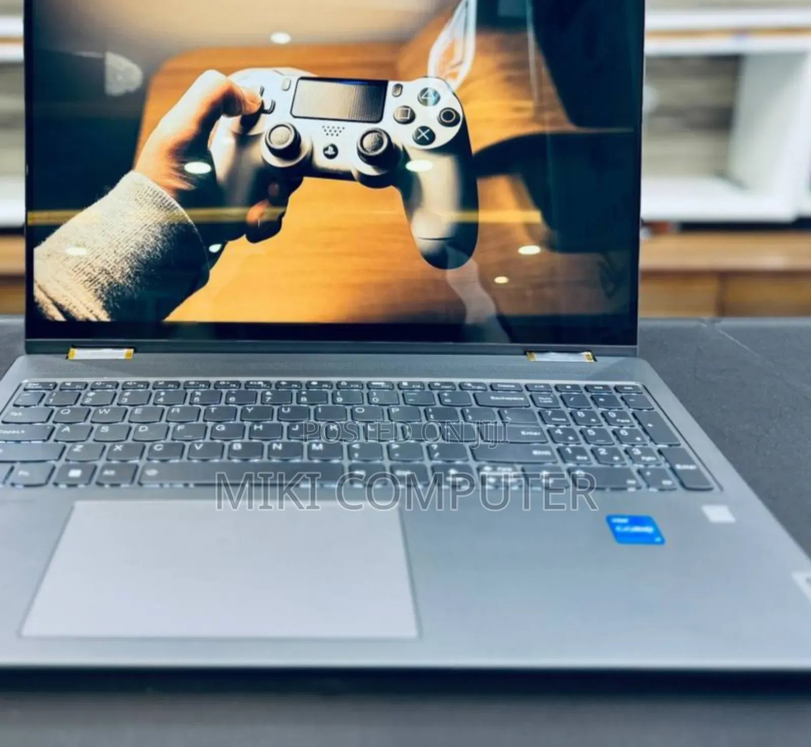 New Laptop Lenovo Yoga 7i 16GB Intel Core i7 SSD 512GB