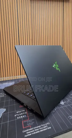 New Laptop Razer Blade 16GB Intel Core i7 SSD 512GB