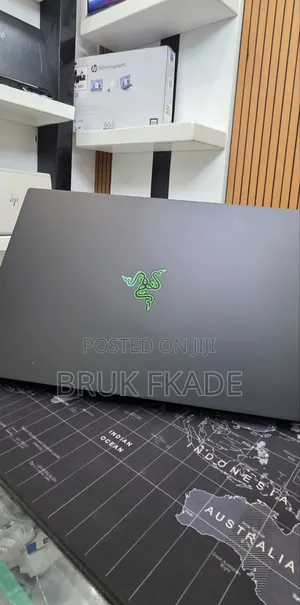New Laptop Razer Blade 16GB Intel Core i7 SSD 512GB