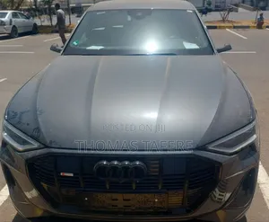 New Audi Q8 e-tron 2024