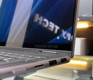 New Laptop Lenovo Yoga 7i 16GB Intel Core Ultra 7 SSD 1T