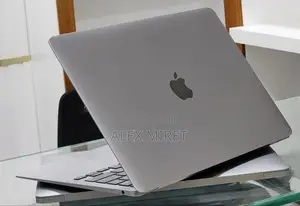 New Laptop Apple MacBook 8GB Apple M1 SSD 256GB